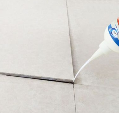 噶尔瓷砖空鼓维修公司分享卫生间瓷砖脱落的原因可能有以下几点